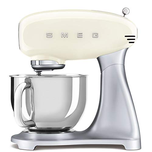 Smeg SMF02CRUK - Batidora de pie estilo retro de los años 50 con cuenco de acero inoxidable de 4,8 L, cierre de seguridad, 10 velocidades variables, 800 W, color crema